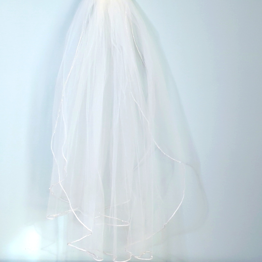 White Vail - image 1